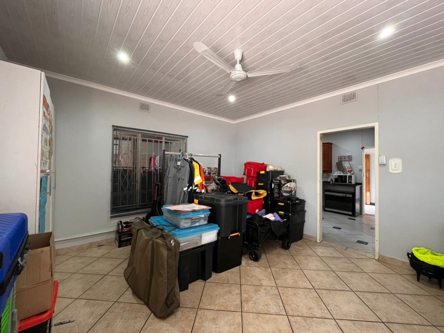 4 Bedroom Property for Sale in Protea Park North West